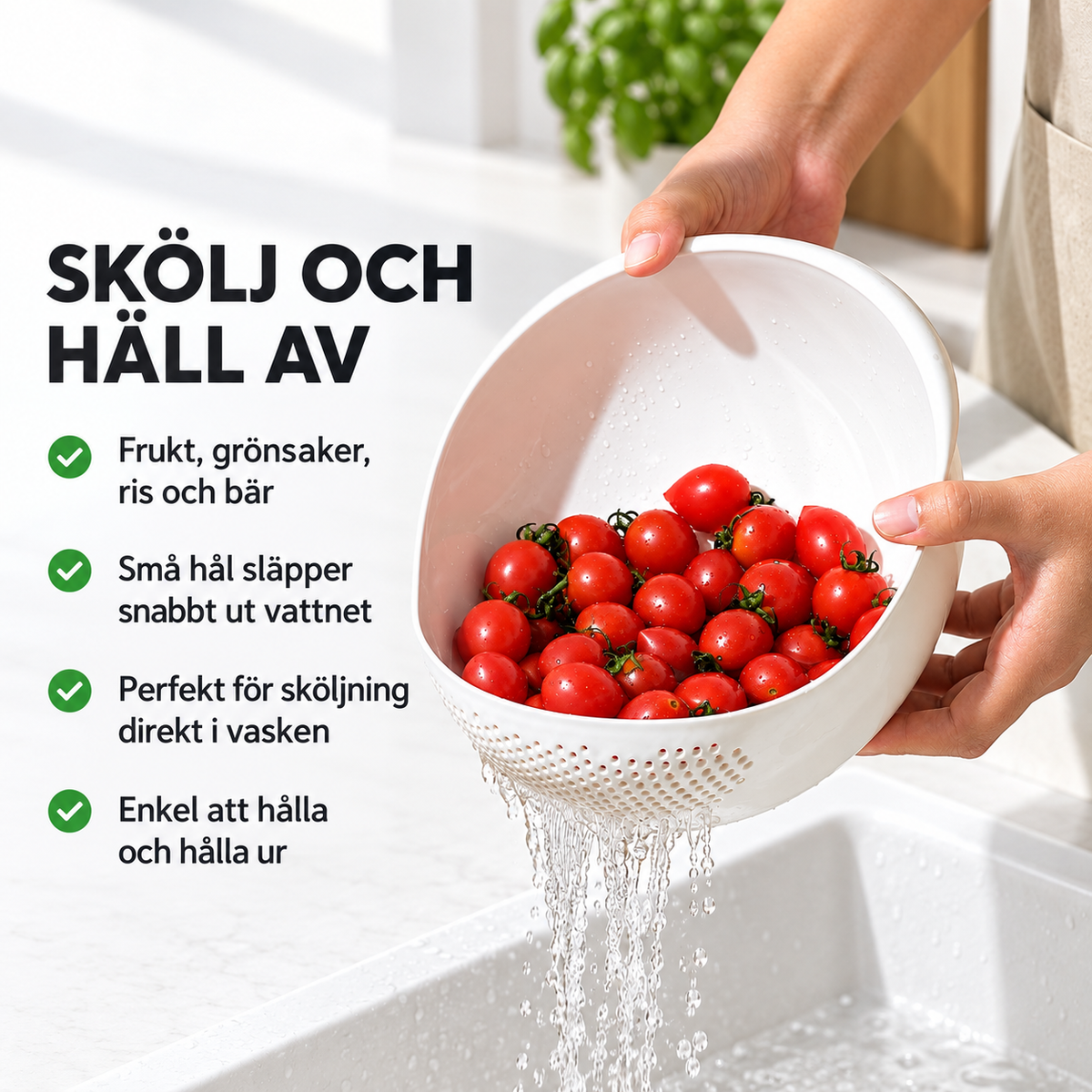 Rund sil i vit färg med körsbärstomater som hålls mot kran